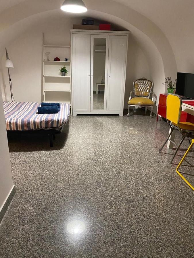 Little Flat - Bari Heart Appartement Buitenkant foto